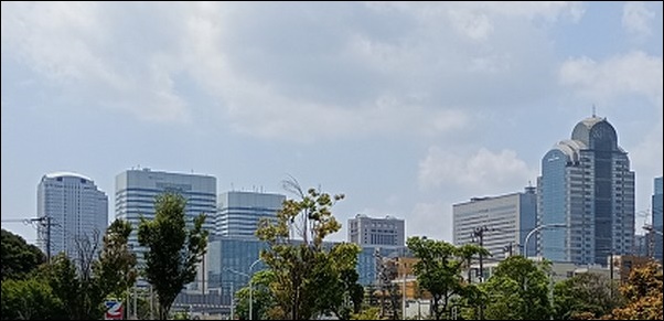 幕張駅前