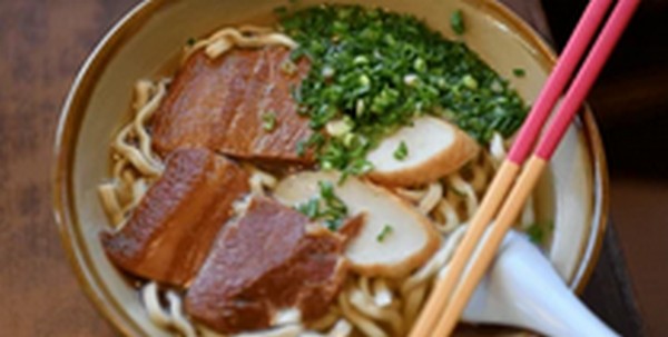 【朝だ生です旅サラダ】沖縄県「玉家そば」が放送されました。