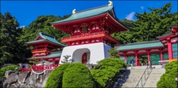 【マツコの知らない世界】福島県の開運神社「福島稲荷神社」を紹介